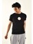 Siyah Papatya Nakış Detaylı Bisiklet Yaka T Shirt 1