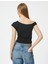 Kolsuz Bluz Omuz Detaylı Drapeli Kayık Yaka Slim Fit 4