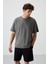 Koyu Gri Pamuklu Kalın Yüzeyi Dokulu Oversize Fit Baskılı Erkek T-Shirt - 88366 1