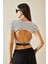 Beyaz Sırt Dekolteli Aksesuarlı Crop Bluz 5YXK2-48670-01 4