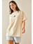 Bej Bisiklet Yaka Yazılı Oversize Tshirt 5YXK1-48701-25 4