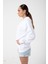 Beyaz Baskısız Kanguru Cepli Kapüşonlu 3 Iplikli Şardonlu Oversize Kadın Sweatshirt 3