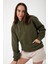 Haki Yeşil Baskısız Kanguru Cepli Kapüşonlu 3 Iplikli Şardonlu Oversize Kadın Sweatshirt 1