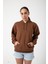 Kahverengi Baskısız Kanguru Cepli Kapüşonlu 3 Iplikli Şardonlu Oversize Kadın Sweatshirt 2