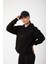 Siyah Baskısız Kanguru Cepli Kapüşonlu 3 Iplikli Şardonlu Oversize Kadın Sweatshirt 2