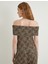 Leopar Desenli Bluz Kısa Kollu Kayık Yaka Drapeli Slim Fit 4