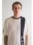 Erkek Krem Oversize Fit Bisiklet Yaka Logolu T-Shirt 2