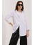20217 Cep Detaylı Çizgili Oversize Gömlek - Beyaz 1