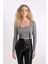 Regular Fit Crop Düğmeli V Yaka Triko Hırka A2076AX24AU 3