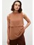 Aksesuar Detaylı Volanlı Bluz - Kahve 4