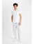 %100 Pamuk Relaxed Slouchy Fit Rahat Kesim Havuç Kalıp Normal Bel Daralan Paça Jean Pantolon B8321AX24AU 2