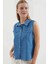 Kadın Denim Kolsuz Metal Düğmeli Cep Aksesuarlı Kot Gömlek HZL24S-BD1202571 1