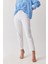 Beyaz Yüksek Bel Likralı Denim Kumaş Mom Fit Yüksek Bel Jean 2024 2
