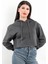 Kadın Kapüşonlu Crop Sweatshirt Ribana Detaylı Oversize Üç İp Füme Hoodie - 2543 2