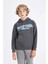 Erkek Çocuk Gri Kapüşonlu Cepli Sırt Baskılı Sweatshirt C9785A824AU 2