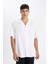 Beyaz Relax Fit Rahat Kesim Polo Yaka Krinkıl Kısa Kollu Gömlek C4127AX24AU 3