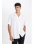 Beyaz Relax Fit Rahat Kesim Polo Yaka Krinkıl Kısa Kollu Gömlek C4127AX24AU 4