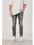 Gri 15590 Slim Kesim Taşlamalı Gri Jean 1