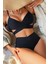 V Kesim Bikini Altı 2