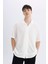 Relax Fit Yazlık Polo Yaka Krinkıl Kumaş Kısa Kollu Beyaz Gömlek C7398AX24SM 4