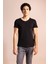 Slim Fit Dar Kesim V Yaka Kısa Kollu %100 Pamuk Basic Tişört M4791AZ23SM 1