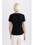 Regular Fit V Yaka Basic Düz Kısa Kollu Tişört W9204AZ24SM 5