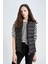 Su İtici Regular Fit Dik Yaka Basic Cepli Şişme Yelek Z0760AZ23SP 1