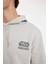 Erkek Açık Gri Star Wars-Mandalorian Regular Fit Kapüşonlu Sırt Baskılı Sweatshirt C6525AX24AU 5