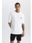 Fit Oversize Fit Bisiklet Yaka Sırt Baskılı Kısa Kollu Tişört C0423AX24SM 4
