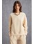 Sahıan Kadın Organik Pamuk 3 Iplik Içi Şardonlu Kol Etiket Detaylı Regular Krem Sweatshirt 3