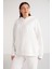 Terezabb Kadın İçi Polarlı Yumuşacık Comfort Fit Kapüşonlu Kanguru Cep Beyaz Büyük Beden Sweatshirt 3