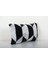 Siyah ve Beyaz Renkli Geometric Desenli Kadife Ikat Yastık Kılıfı 2