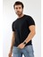 Erkek Jakarlı Çizgi Kabartmalı T-Shirt 1
