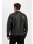 Siyah Slim Fit Dar Kesim Dik Yaka Fermuarlı Dört Cepli Astarlı Mevsimlik Hafif İnce Suni Deri Mont Ceket C6965AX24AU 5