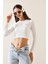 Beyaz Bisiklet Yaka Kurdele Detaylı Crop Bluz 5YXK2-48922-01 3