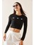 Siyah Bisiklet Yaka Kurdele Detaylı Crop Bluz 5YXK2-48922-02 5
