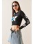 Siyah Bisiklet Yaka Baskılı Crop Bluz 5YXK2-48924-02 4