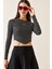 Siyah Bisiklet Yaka Çizgili Crop Bluz 5YXK2-48930-02 4