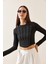 Siyah Bisiklet Yaka Taşlı Crop Bluz 5YXK2-48936-02 5