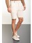 Düz Bej Super Slim Fit Kemerli Keten Erkek Şort 1