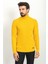 Dokulu Sarı Renk Slim Fit Tam Balıkçı Yaka Erkek Kazak 1