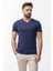 Desenli Lacivert Renk Slim Fit V Yaka Basic Erkek T-Shirt 1