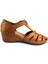 23033085 24YS Kadın Günlük Sandalet Taba 2