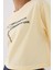 Açık Sarı Yazı Baskılı Kısa O Yaka Kadın Oversize T-Shirt - 97135 8
