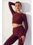 Bordo Kendinden Desenli O Yaka Uzun Kol Kadın Crop Top T-Shirt - 97153 1