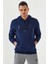 İndigo Nakışlı Kanguru Cep Standart Kalıp Kapüşonlu Erkek Sweatshirt - 87839 7