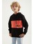 Siyah Nakışlı Kanguru Cepli Kapüşonlu Standart Kalıp Erkek Çocuk Sweatshirt - 11010 1