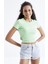 Fıstık Yeşil Basic Yanı Pencereli O Yaka Kadın Crop Top T-Shirt - 97207 6