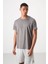 Koyu Gri Polyester Nefes Alan Dokulu İnce Esnek Standart Fit Erkek Performans T-Shirt - 88391 4