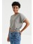Gri Basic O Yaka Beli Lastikli Bürümcük Kumaş Kadın Crop Top T-Shirt - 97227 5